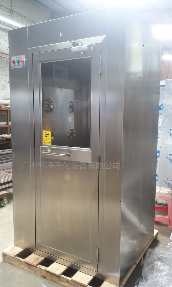 風淋室的安裝位置和角度不準確，會影響風淋效果和設備的使用壽命。